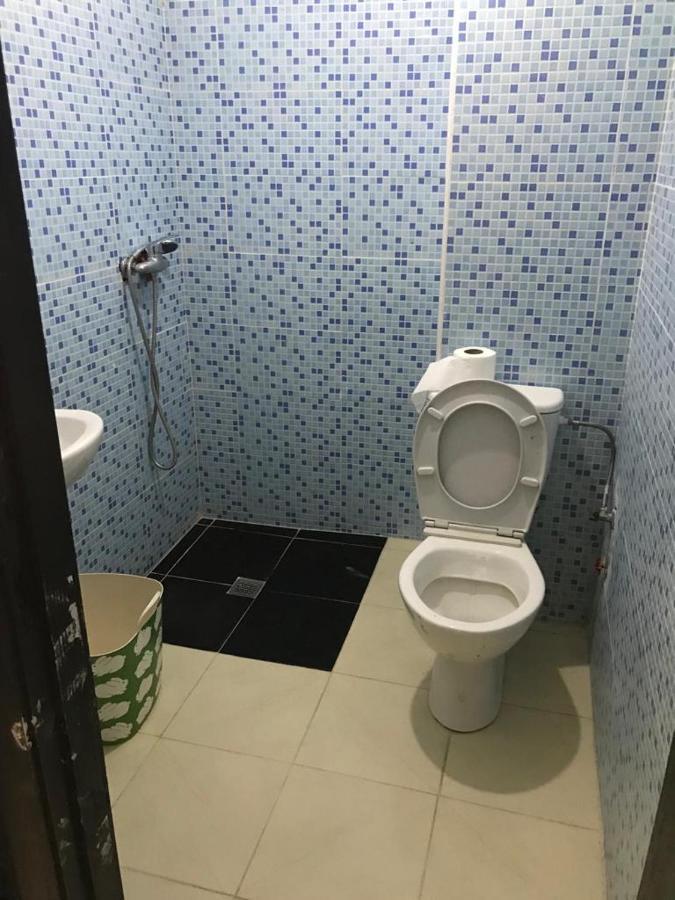 Appartement Familial Proche Aeroport Bab Andalous Tanger Exterior foto